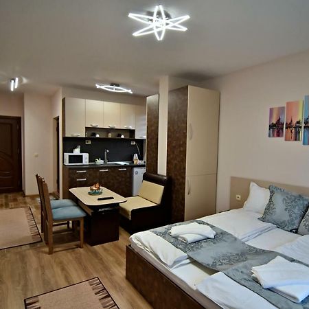Madini Apartment เวลินกราด ภายนอก รูปภาพ