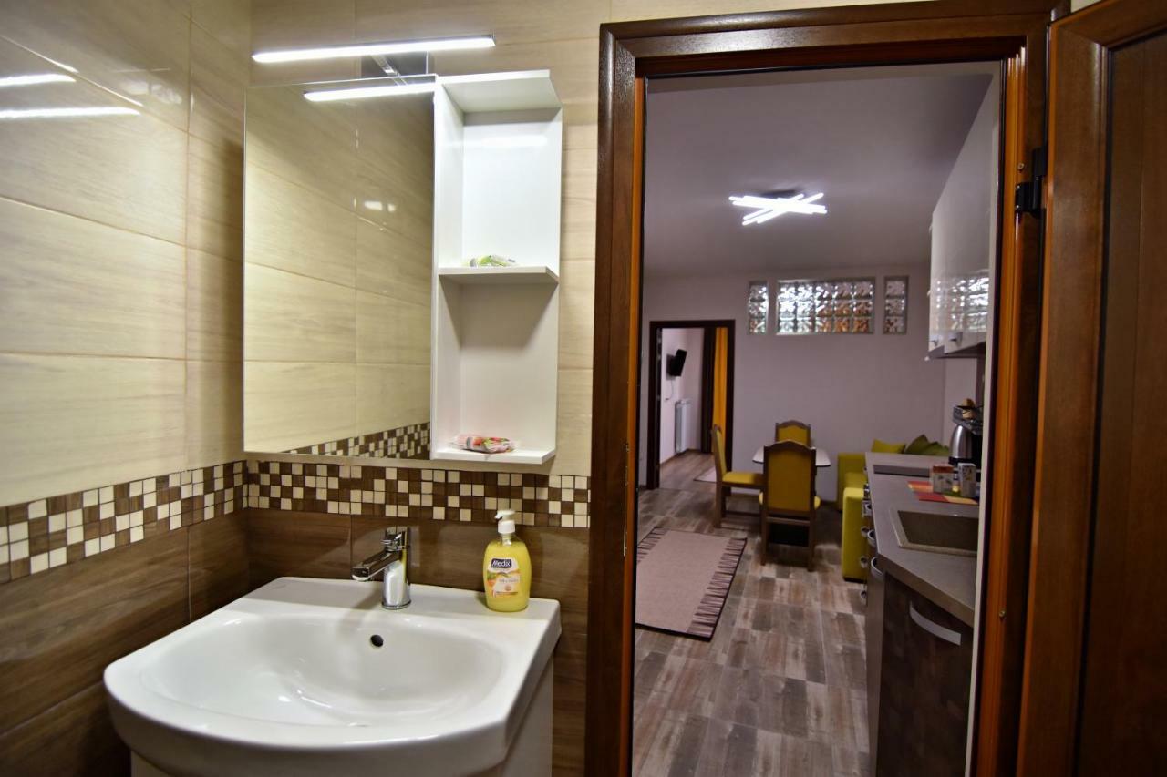 Madini Apartment เวลินกราด ภายนอก รูปภาพ